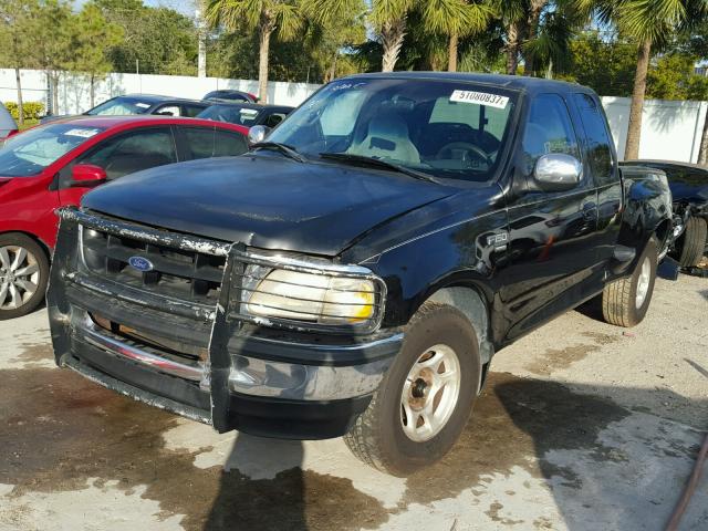 2FTZX076XWCB09600 - 1998 FORD F150 BLACK photo 2