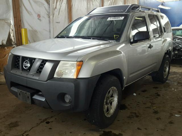 5N1AN08U47C509199 - 2007 NISSAN XTERRA OFF SILVER photo 2