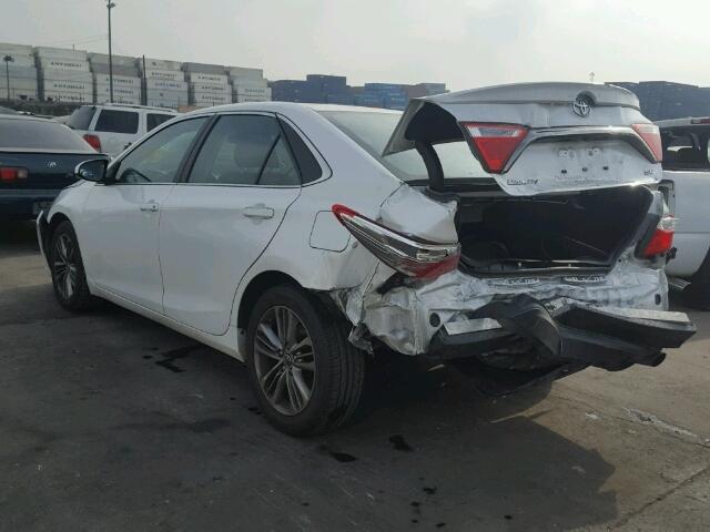 4T1BF1FK5FU928602 - 2015 TOYOTA CAMRY LE WHITE photo 3