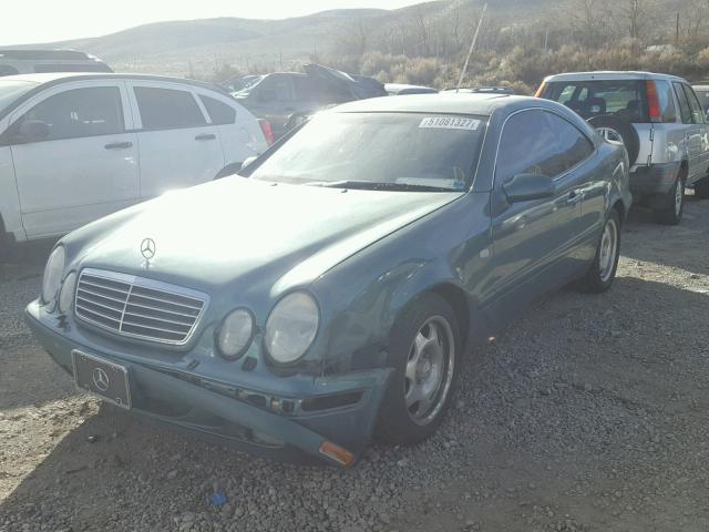 WDBLJ65G5WF006786 - 1998 MERCEDES-BENZ CLK 320 GREEN photo 2