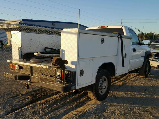 1GBHC24U83E190774 - 2003 CHEVROLET SILVERADO WHITE photo 4