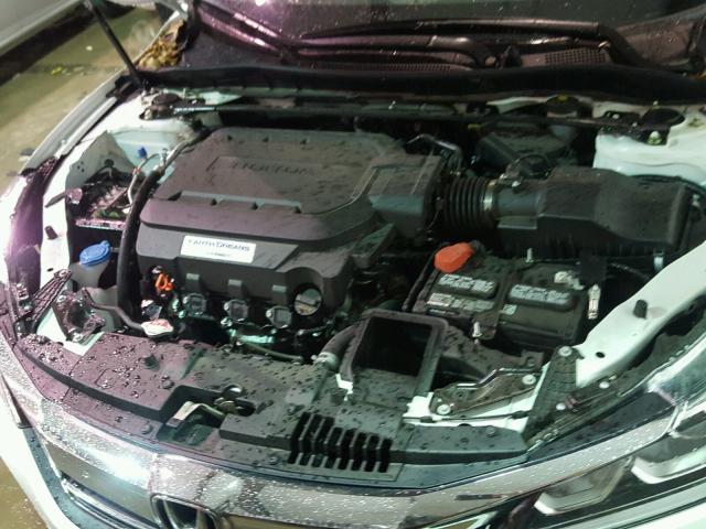 1HGCR3F88GA004157 - 2016 HONDA ACCORD EXL WHITE photo 7