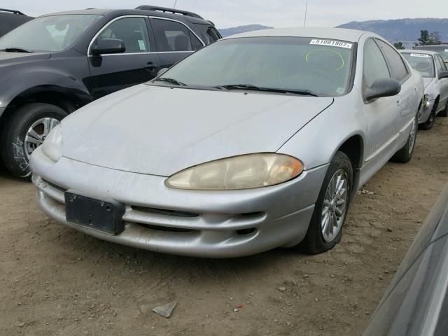 2B3HD46R9YH446886 - 2000 DODGE INTREPID SILVER photo 2