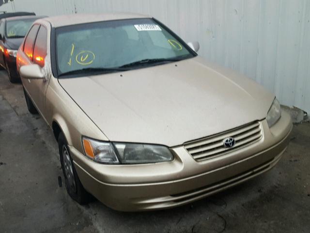 JT2BG22KXX0276848 - 1999 TOYOTA CAMRY LE 金色 照片 1
