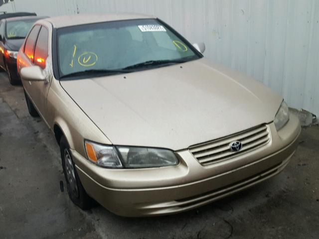 JT2BG22KXX0276848 - 1999 TOYOTA CAMRY LE GOLD photo 1