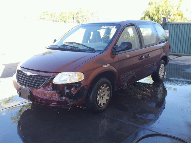 1C4GJ25B53B171174 - 2003 CHRYSLER VOYAGER MAROON photo 2