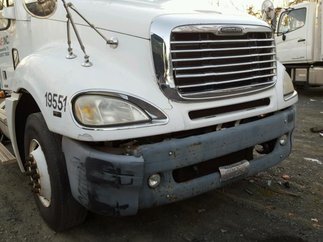 1FUJA6CV07LX36398 - 2007 FREIGHTLINER CONVENTION WHITE photo 9