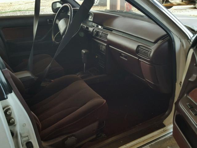 JT2SV22E9H3162811 - 1987 TOYOTA CAMRY LE თეთრი ფოტო 5