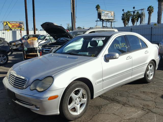 WDBRF61J12F200626 - 2002 MERCEDES-BENZ C 240 SILVER photo 2