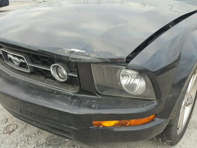 1ZVHT80NX85125166 - 2008 FORD MUSTANG BLACK photo 9