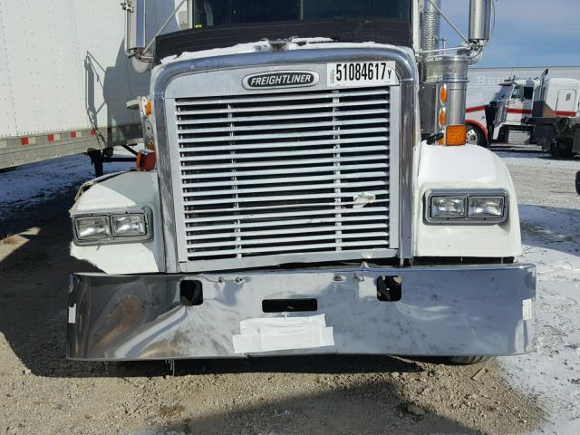 1FUJAPCGX3LK36976 - 2003 FREIGHTLINER CONVENTION WHITE photo 7