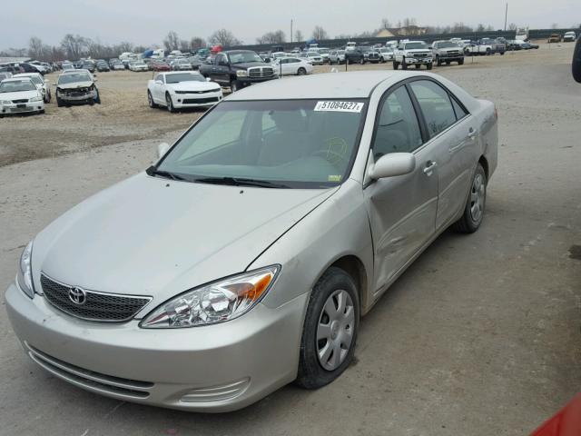 4T1BE32K24U876637 - 2004 TOYOTA CAMRY LE SILVER photo 2