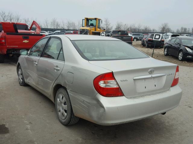 4T1BE32K24U876637 - 2004 TOYOTA CAMRY LE SILVER photo 3