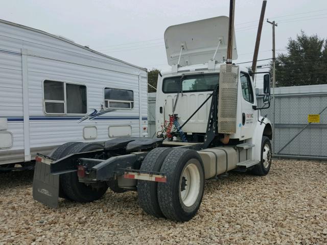 1FUBCXBS4ADAC3287 - 2010 FREIGHTLINER M2 106 MED WHITE photo 4