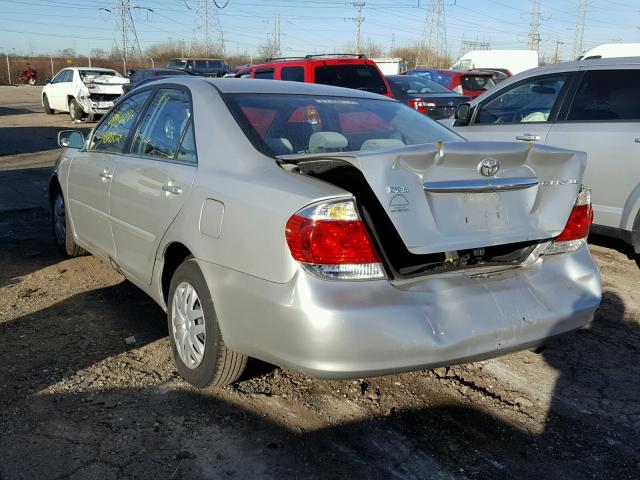4T1BE32K86U684688 - 2006 TOYOTA CAMRY LE ვერცხლისფერი ფოტო 3