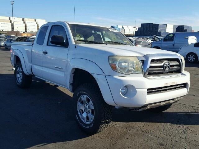 5TETU62NX6Z290379 - 2006 TOYOTA TACOMA PRE WHITE photo 1