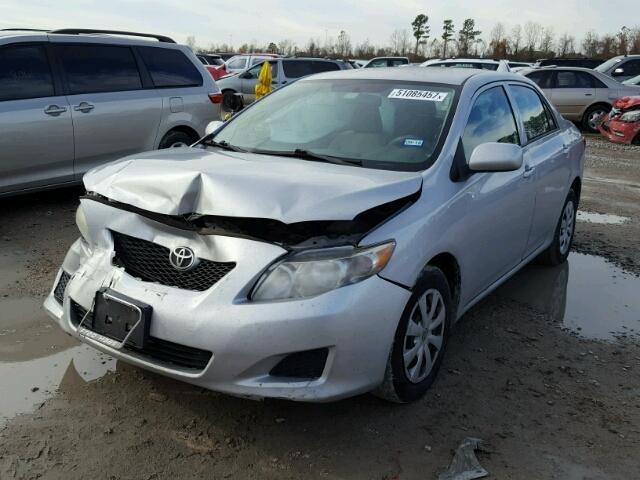 2T1BU4EE7AC482594 - 2010 TOYOTA COROLLA BA SILVER photo 2