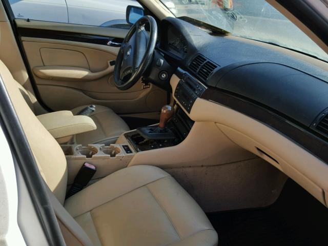 WBAAW33441ET40109 - 2001 BMW 325 IT WHITE photo 5