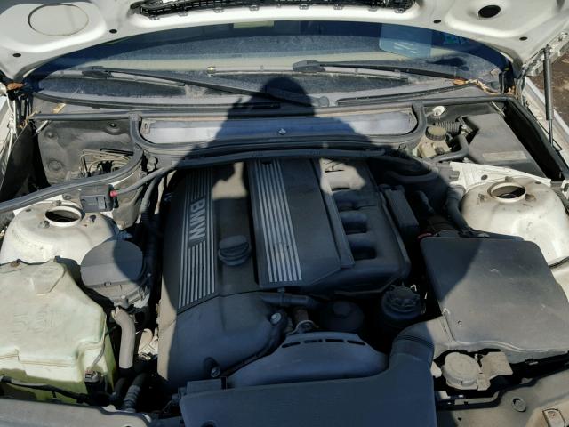 WBAAW33441ET40109 - 2001 BMW 325 IT WHITE photo 7