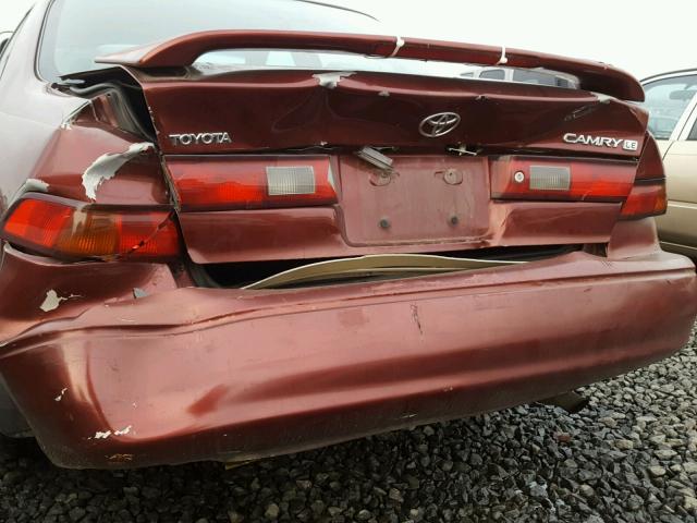 4T1BG22K3XU597285 - 1999 TOYOTA CAMRY CE RED photo 9