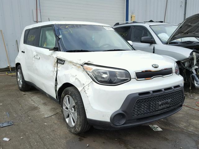 KNDJN2A2XG7261543 - 2016 KIA SOUL WHITE photo 1