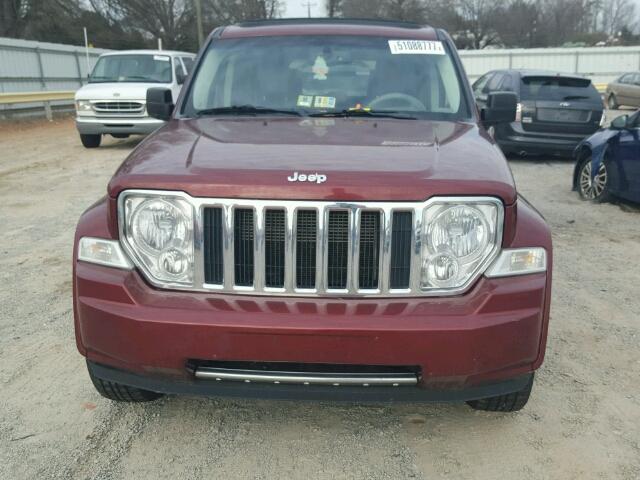 1J8GN58K28W258962 - 2008 JEEP LIBERTY LI RED photo 9