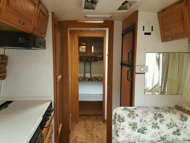 1STJEYP21XJ512819 - 1999 AIRS EXCELLA ვერცხლისფერი ფოტო 6