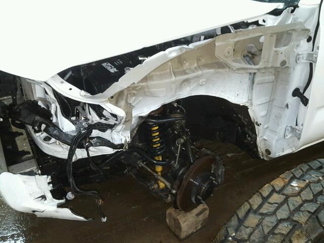 5TFUU4EN2FX140116 - 2015 TOYOTA TACOMA ACC WHITE photo 9