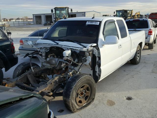 2GCEC19T541391110 - 2004 CHEVROLET SILVERADO WHITE photo 2