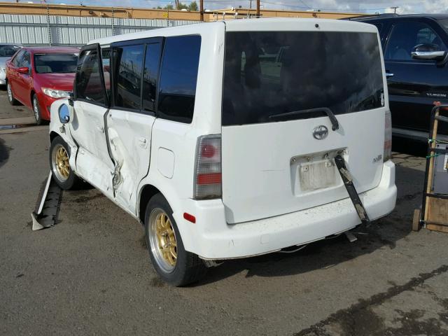 JTLKT324350183617 - 2005 TOYOTA SCION XB WHITE photo 3