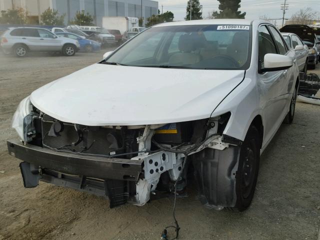 4T4BF1FK7DR333785 - 2013 TOYOTA CAMRY L WHITE photo 2