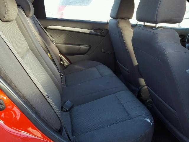 KL1TD56E19B308255 - 2009 CHEVROLET AVEO LS RED photo 6