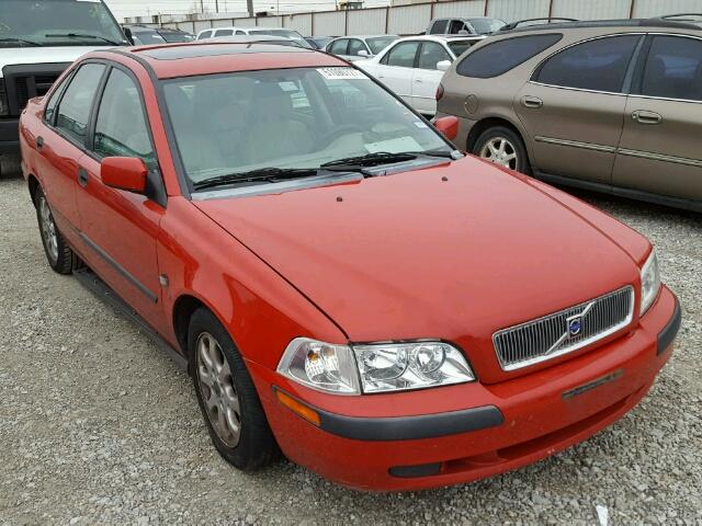 YV1VS29522F832542 - 2002 VOLVO S40 1.9T RED photo 1