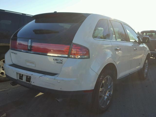 2LMDU88C48BJ39321 - 2008 LINCOLN MKX WHITE photo 4