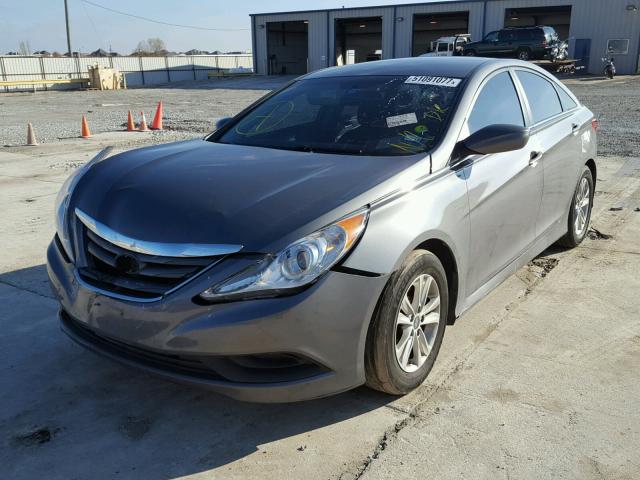 5NPEB4AC5EH871227 - 2014 HYUNDAI SONATA GLS GRAY photo 2