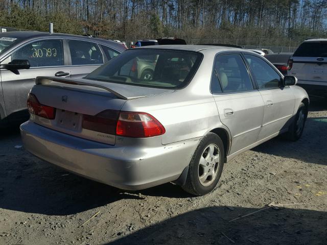 1HGCG5655WA098021 - 1998 HONDA ACCORD EX SILVER photo 4