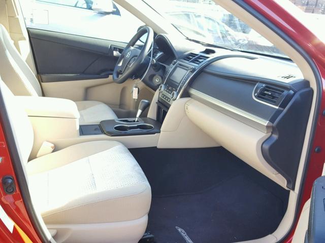 4T1BF1FK6CU511842 - 2012 TOYOTA CAMRY BASE RED photo 5