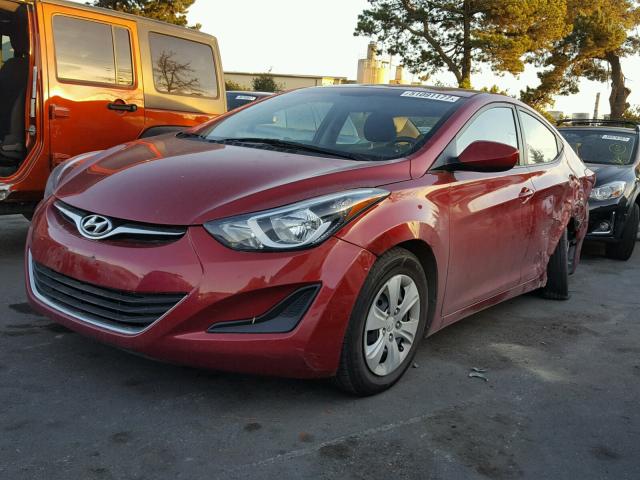 5NPDH4AE7GH692749 - 2016 HYUNDAI ELANTRA SE MAROON photo 2