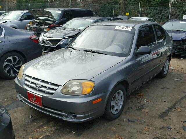 KMHCF35C84U278705 - 2004 HYUNDAI ACCENT L GRAY photo 2