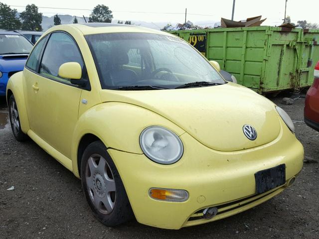 3VWCD21C9YM437488 - 2000 VOLKSWAGEN NEW BEETLE 黄色 照片 1