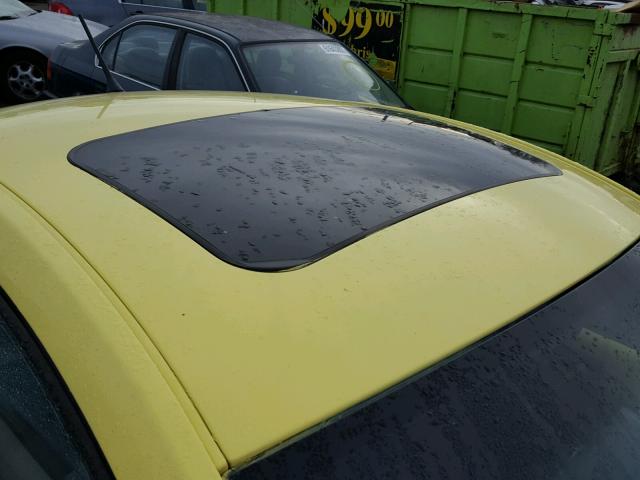 3VWCD21C9YM437488 - 2000 VOLKSWAGEN NEW BEETLE 黄色 照片 9