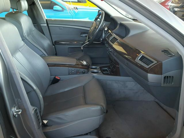 WBAGL63505DP75881 - 2005 BMW 745 I GRAY photo 5