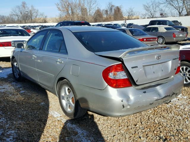 4T1BF32KX3U544845 - 2003 TOYOTA CAMRY LE SILVER photo 3