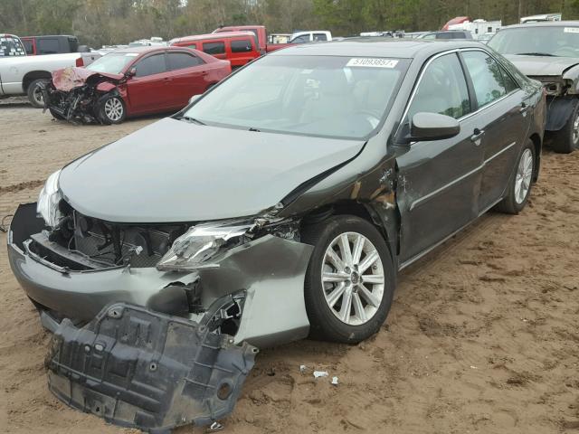 4T1BD1FK7CU055226 - 2012 TOYOTA CAMRY HYBR GREEN photo 2