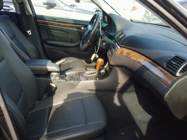 WBAEV33443PD57541 - 2003 BMW 325 I BLACK photo 5