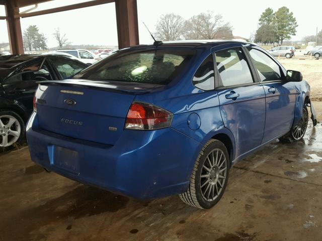 1FAHP3GN2AW243346 - 2010 FORD FOCUS SES BLUE photo 4