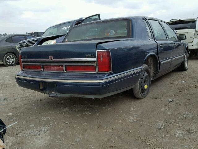 1LNLM82W3VY684774 - 1997 LINCOLN TOWN CAR S TURQUOISE photo 4