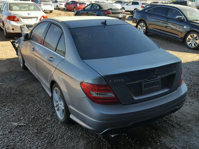 WDDGF4HBXEA961724 - 2014 MERCEDES-BENZ C 250 SILVER photo 3