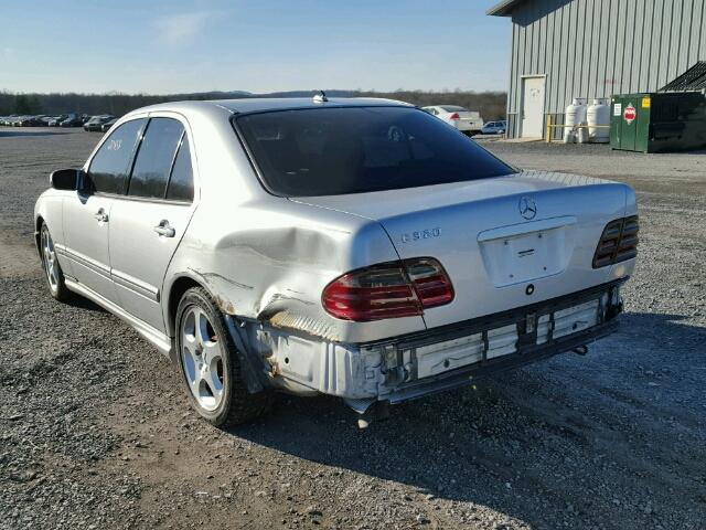 WDBJF65J62B398652 - 2002 MERCEDES-BENZ E 320 SILVER photo 3