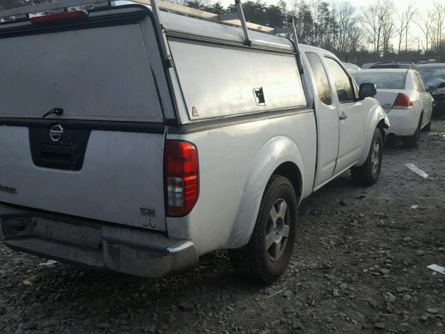 1N6AD06U27C411683 - 2007 NISSAN FRONTIER K WHITE photo 4